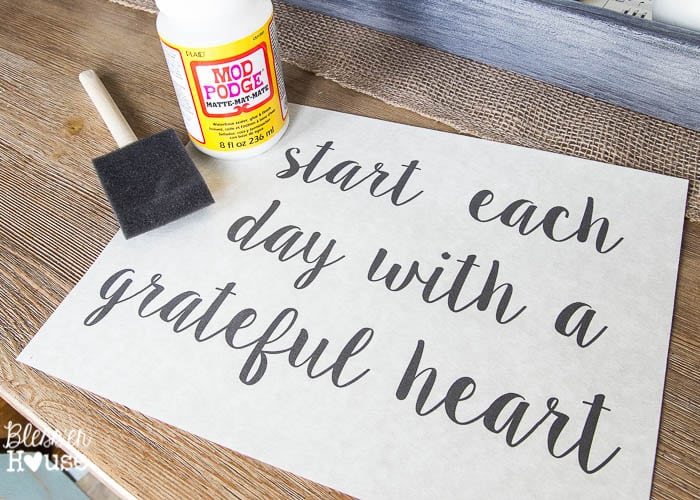 DIY Typography Signs from Cast-Off Art | Unigumushane