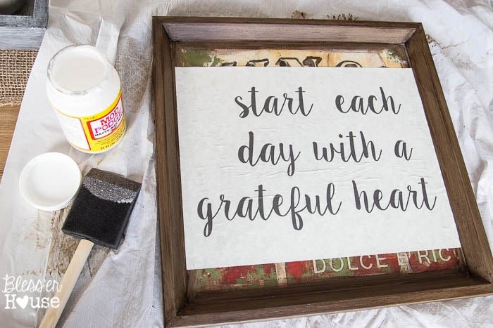 DIY Typography Signs from Cast-Off Art | Unigumushane
