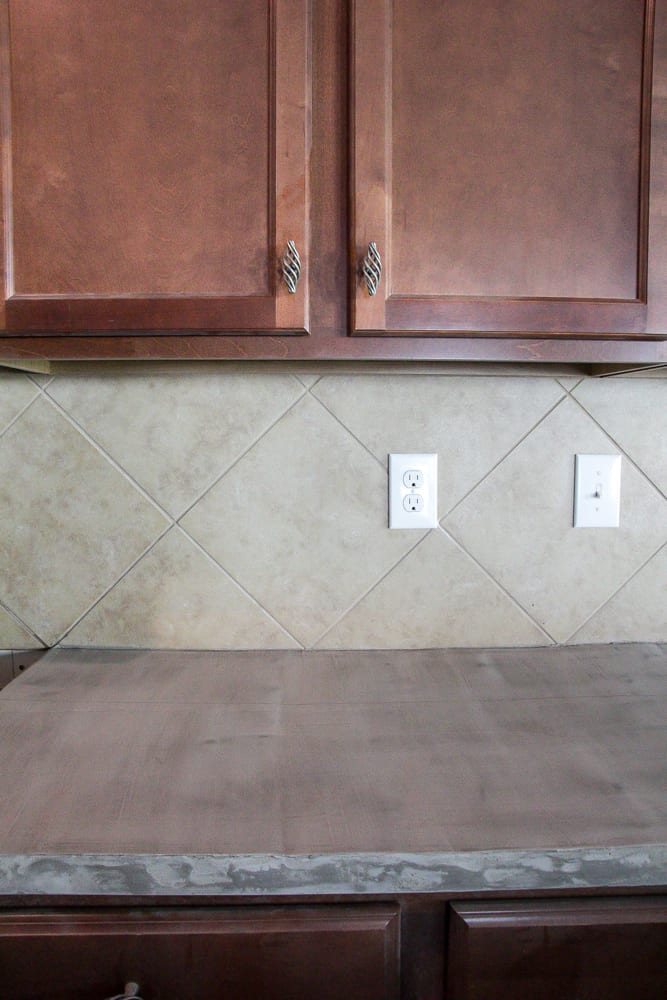 tile backsplash before