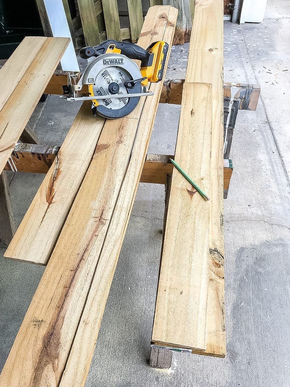 rip fence board widths to make a window box