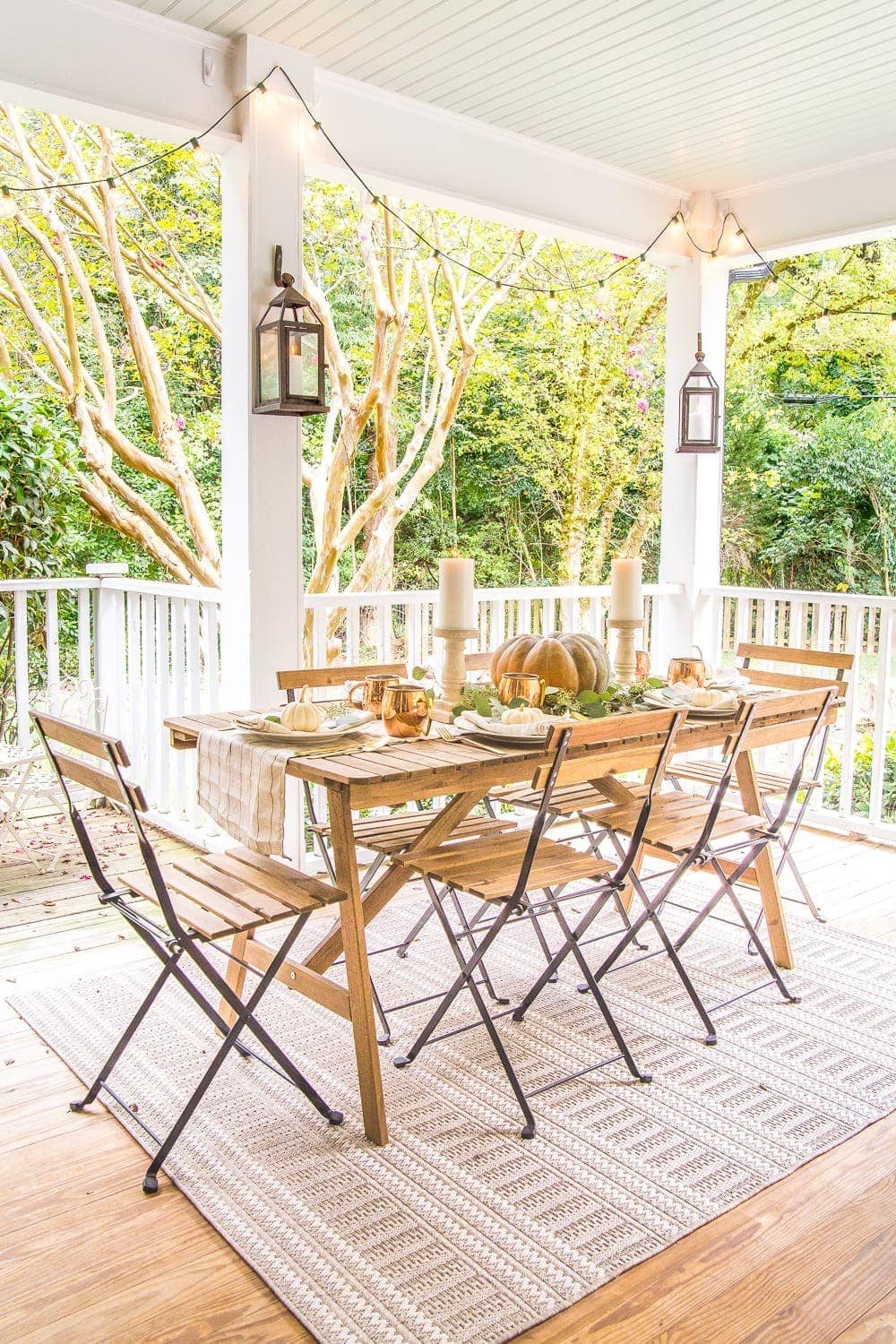 Fall Back Porch | How to style your outdoor spaces for autumn using capsule decor items that will last throughout the seasons and get the most bang for your buck.