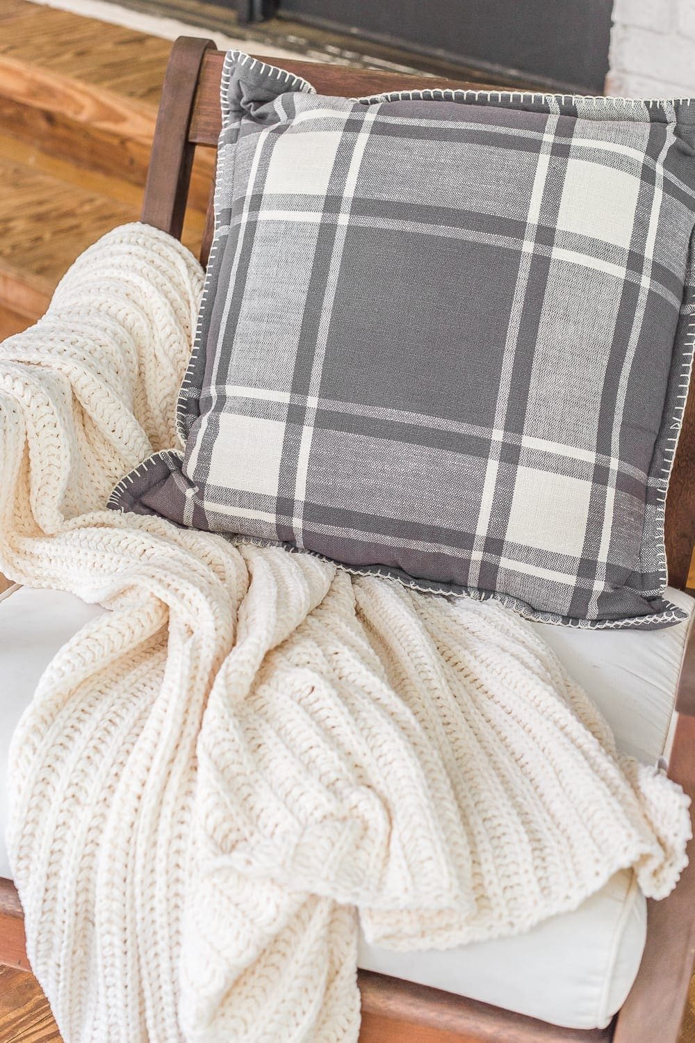 Fall Back Porch | How to style your outdoor spaces for autumn using capsule decor items that will last throughout the seasons and get the most bang for your buck.