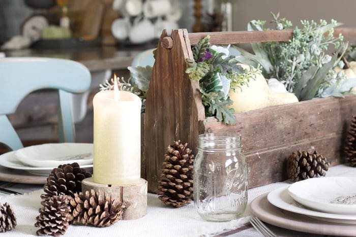 Fall Home Tour 2016 | unigumushane.com - Tips and tricks for how to incorporate fall decor easily and inexpensively in your home.