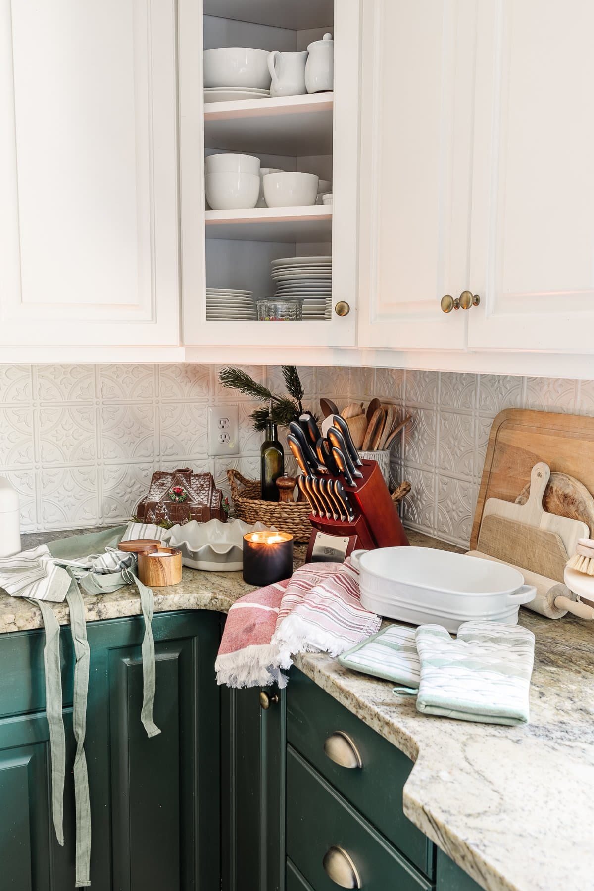 housewarming gift ideas in the kitchen
