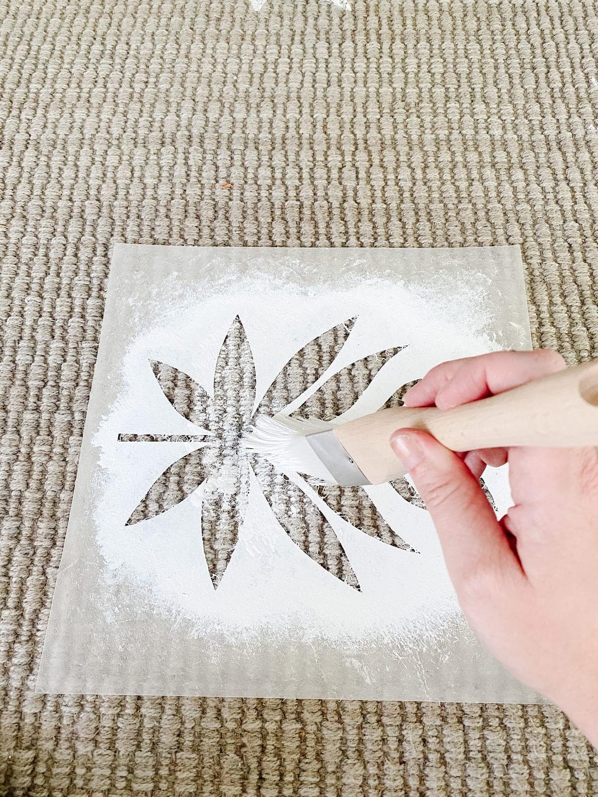 how to make a stencil with a Cricut machine