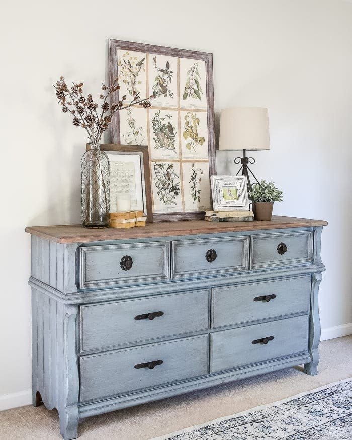 French Blue Dresser Makeover | unigumushane.com - An orange wood thrifted dresser gets a French blue makeover using Fusion Mineral Paint in Champness and Homestead House Wax in Espresso.
