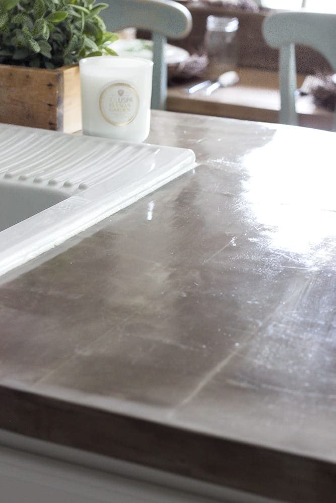 The Good, Bad, and Ugly of Concrete Countertops | unigumushane.com - What to know before installing concrete countertops - the pros and cons, how they hold up over time, and how to install them for an inexpensive update.