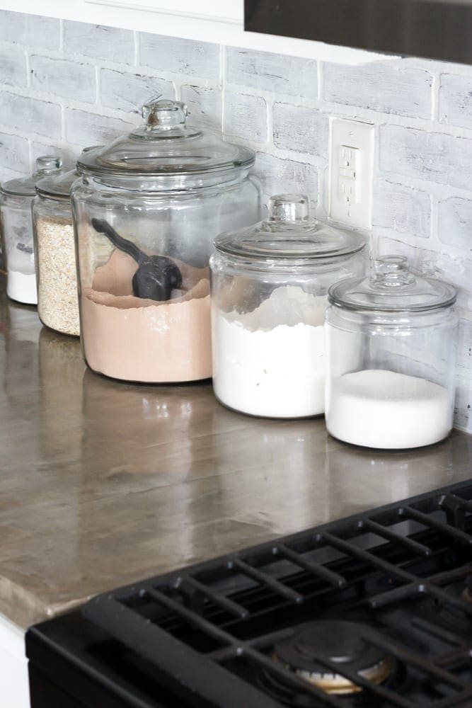 The Good, Bad, and Ugly of Concrete Countertops | unigumushane.com - What to know before installing concrete countertops - the pros and cons, how they hold up over time, and how to install them for an inexpensive update.