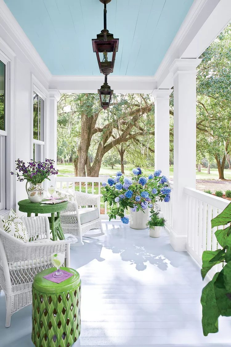 Southern porch ceiling in Sherwin Williams Waterscape