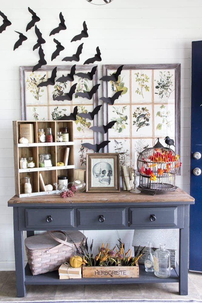 Halloween Entryway, Dictionary Art, Potion Printables + 35 Free Fall Printables | unigumushane.com