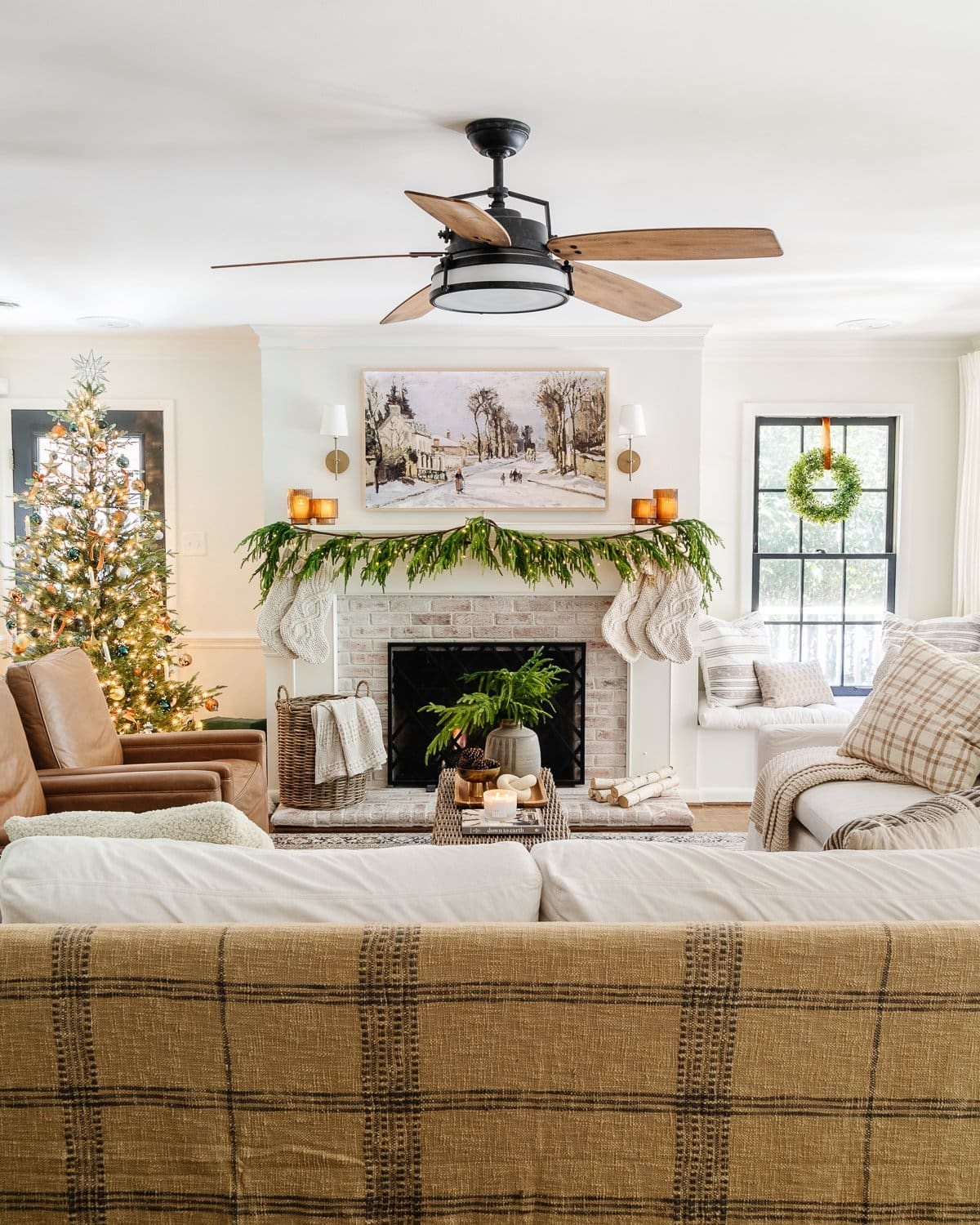 neutral christmas living room decor