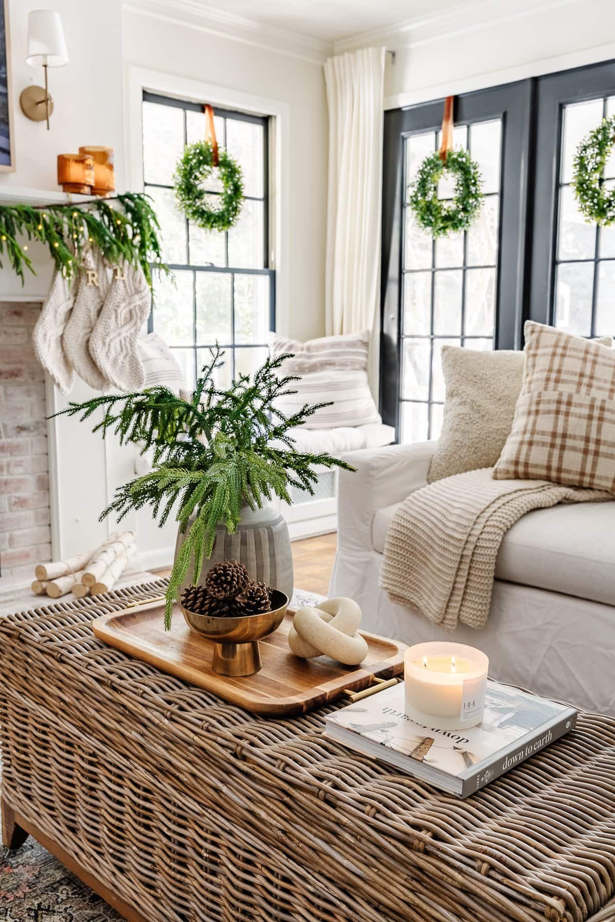 neutral winter decor