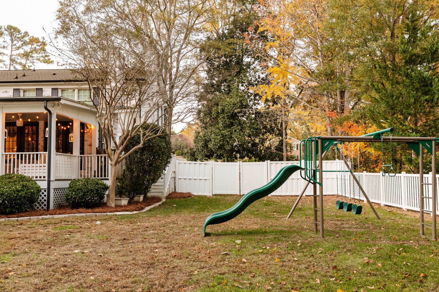 backyard fence replacement