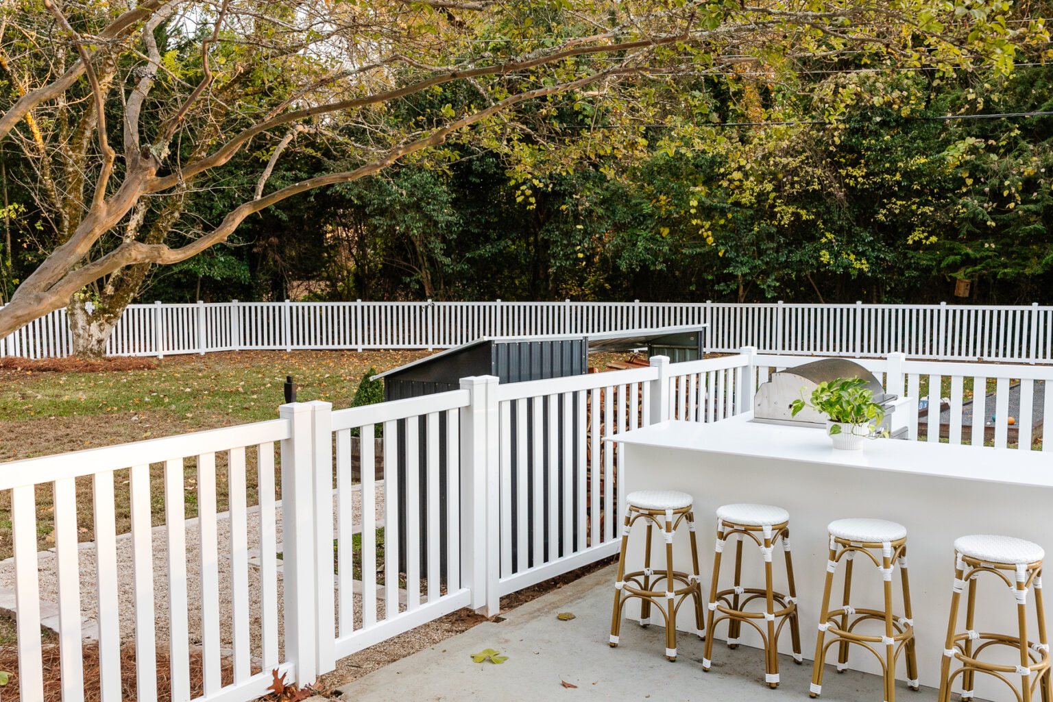 vinyl fence