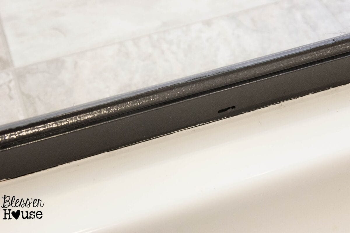 How NOT to Paint a Shower Door (And How to Fix Spray Paint Mistakes) | Unigumushane