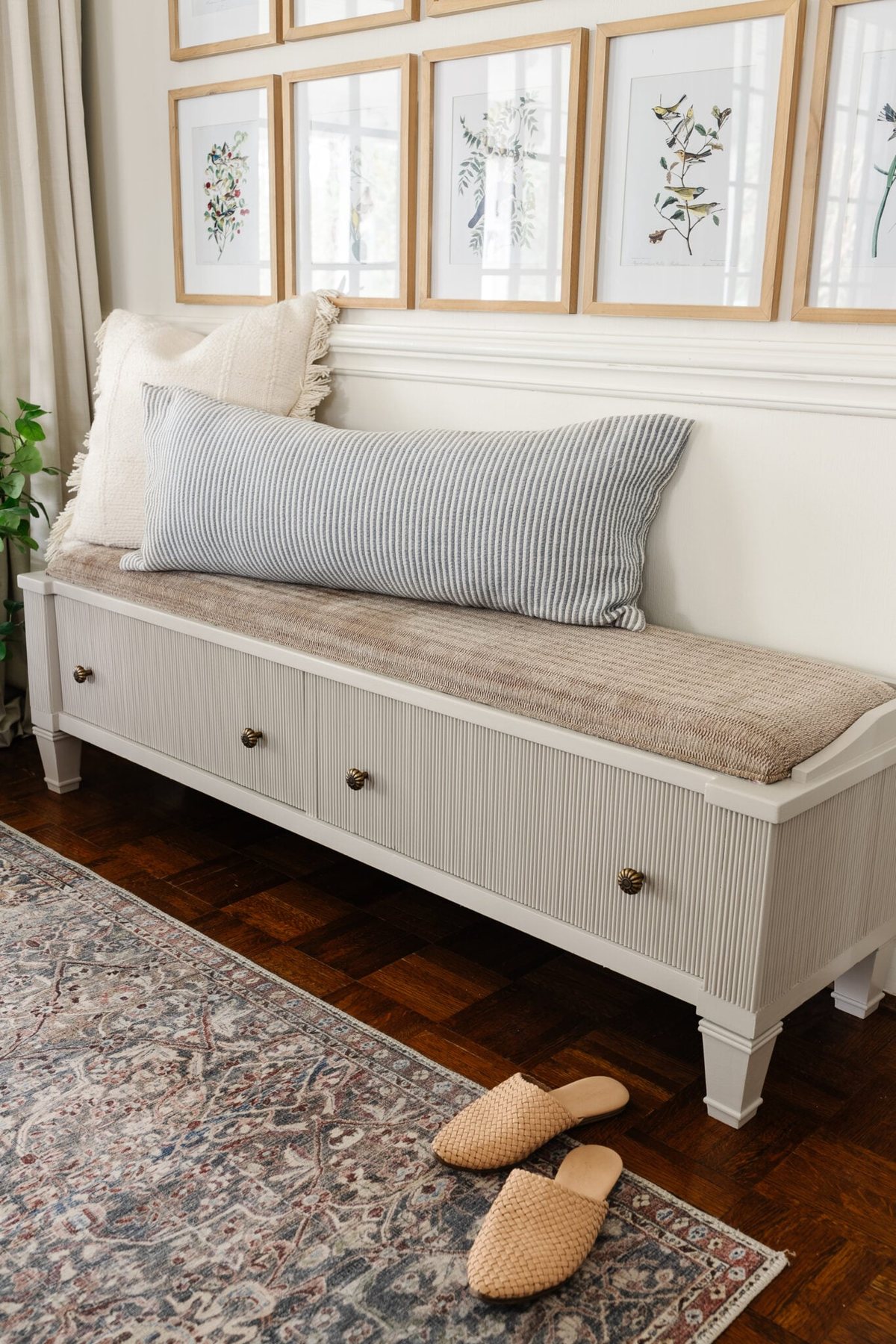 reeded bench makeover painted taupe in entryway