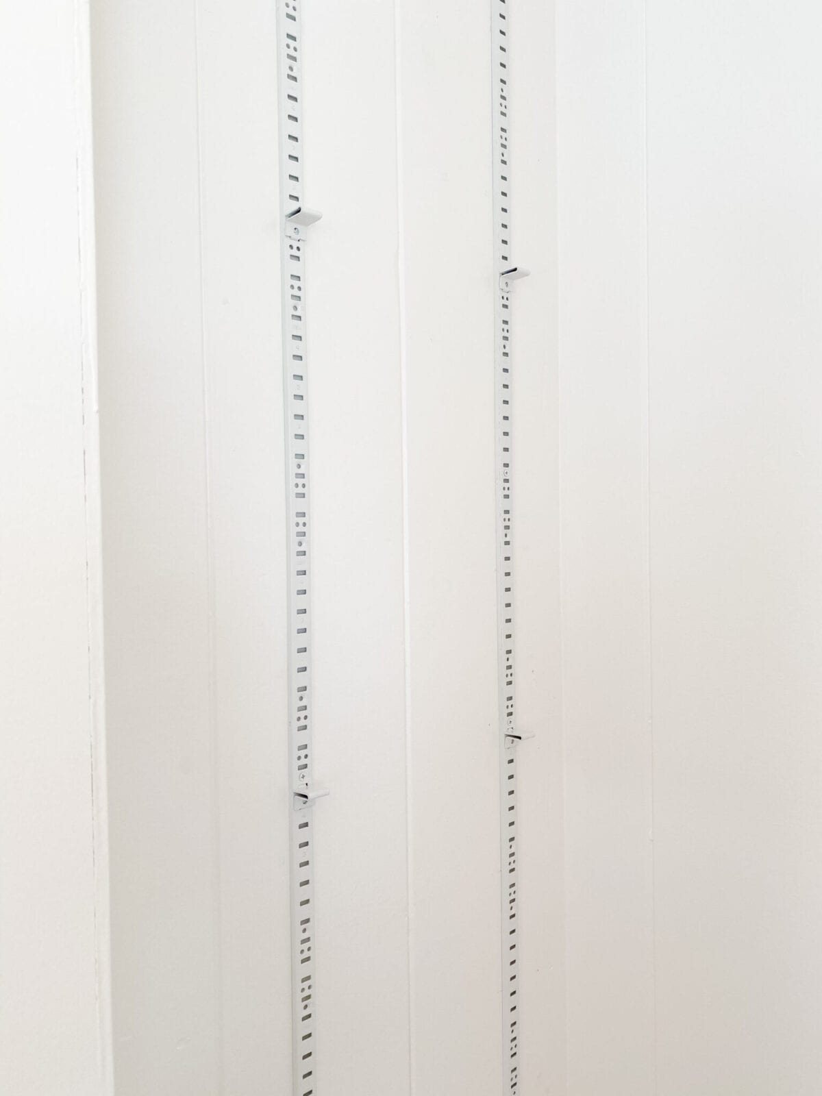 built-in shelf brackets