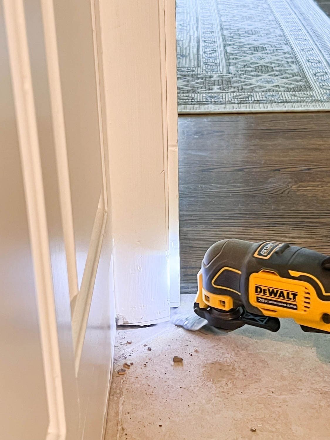 oscillating tool undercutting door jambs