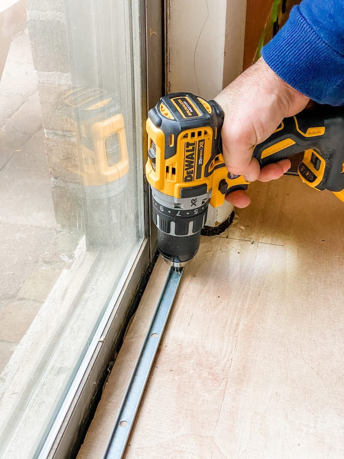 setting a threshold for luxury vinyl plank flooring