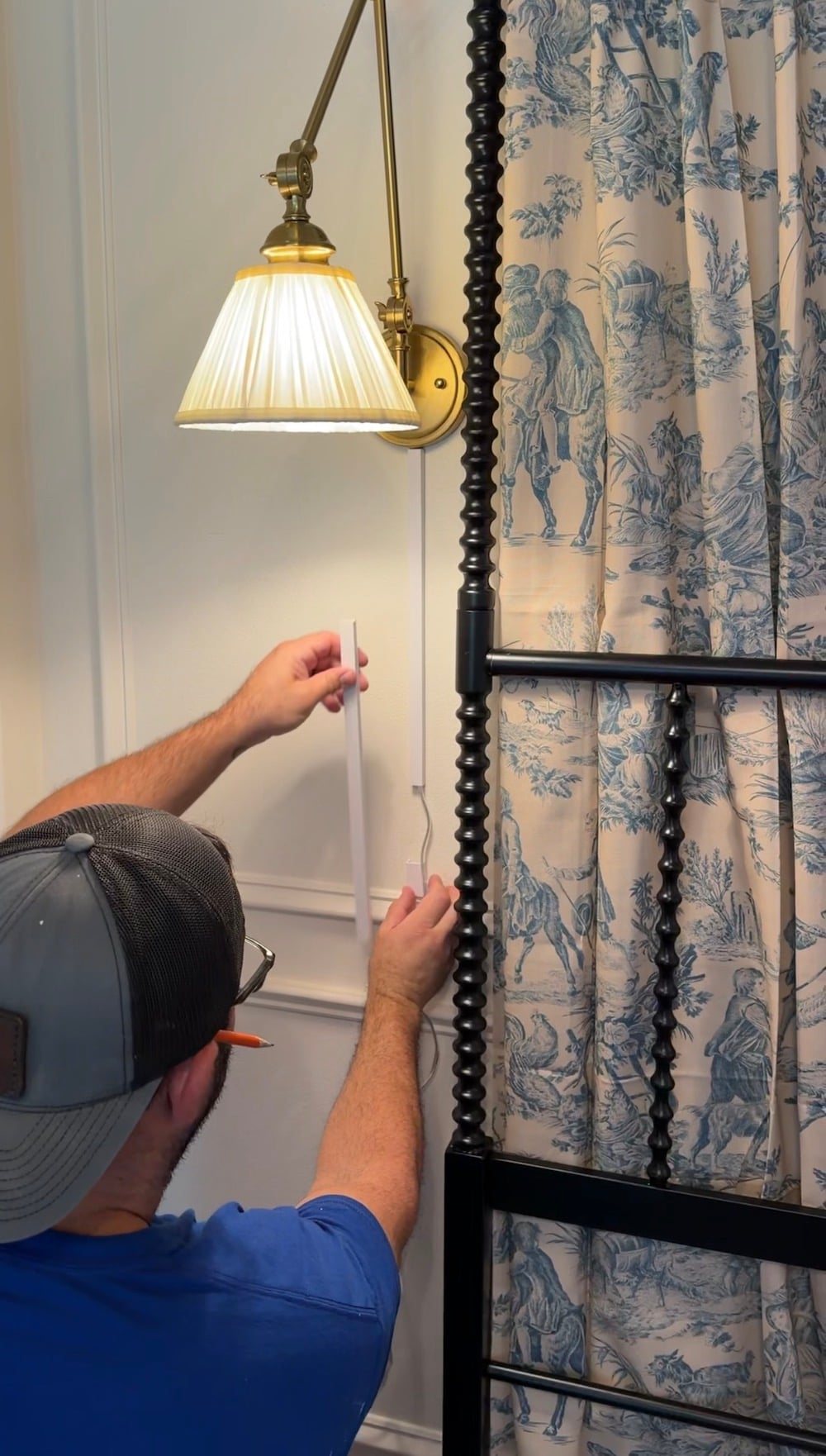 How to Layer Lighting Like an Interior Designer