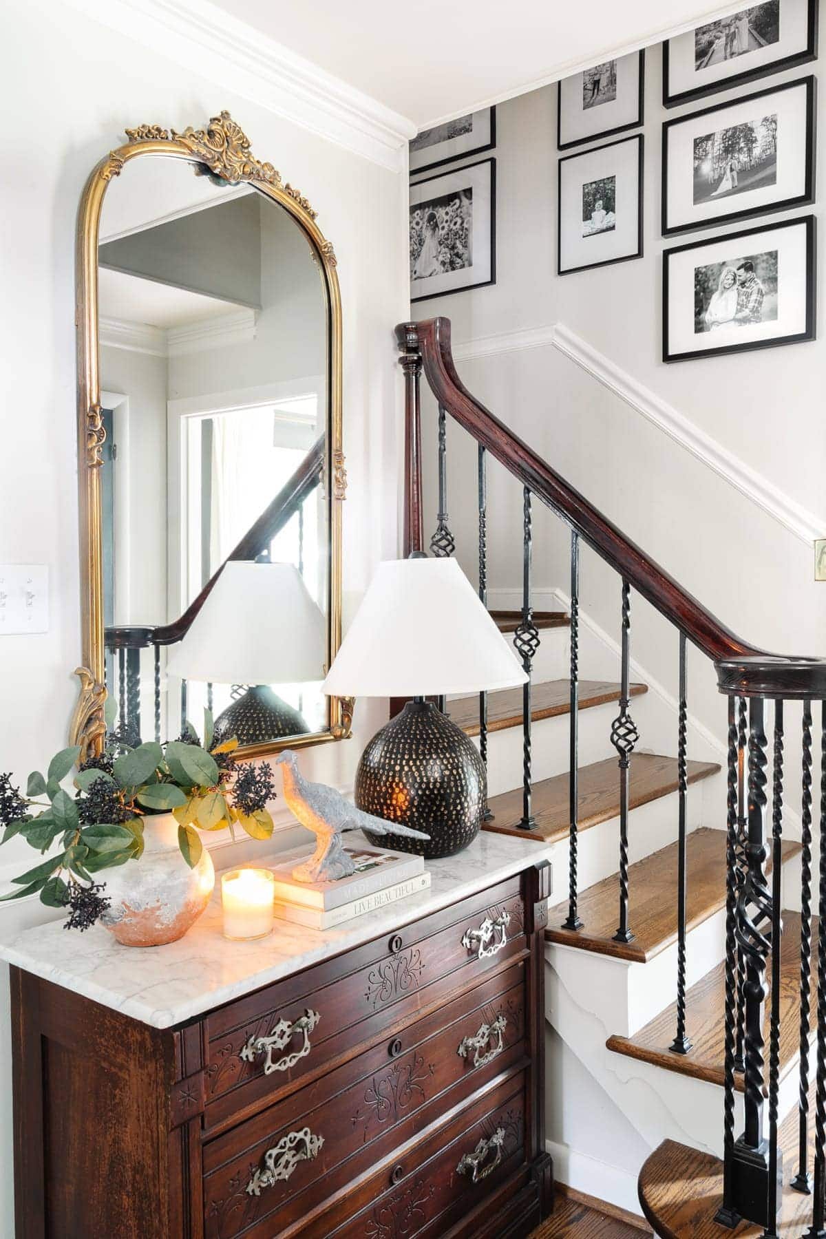 modern traditional entryway