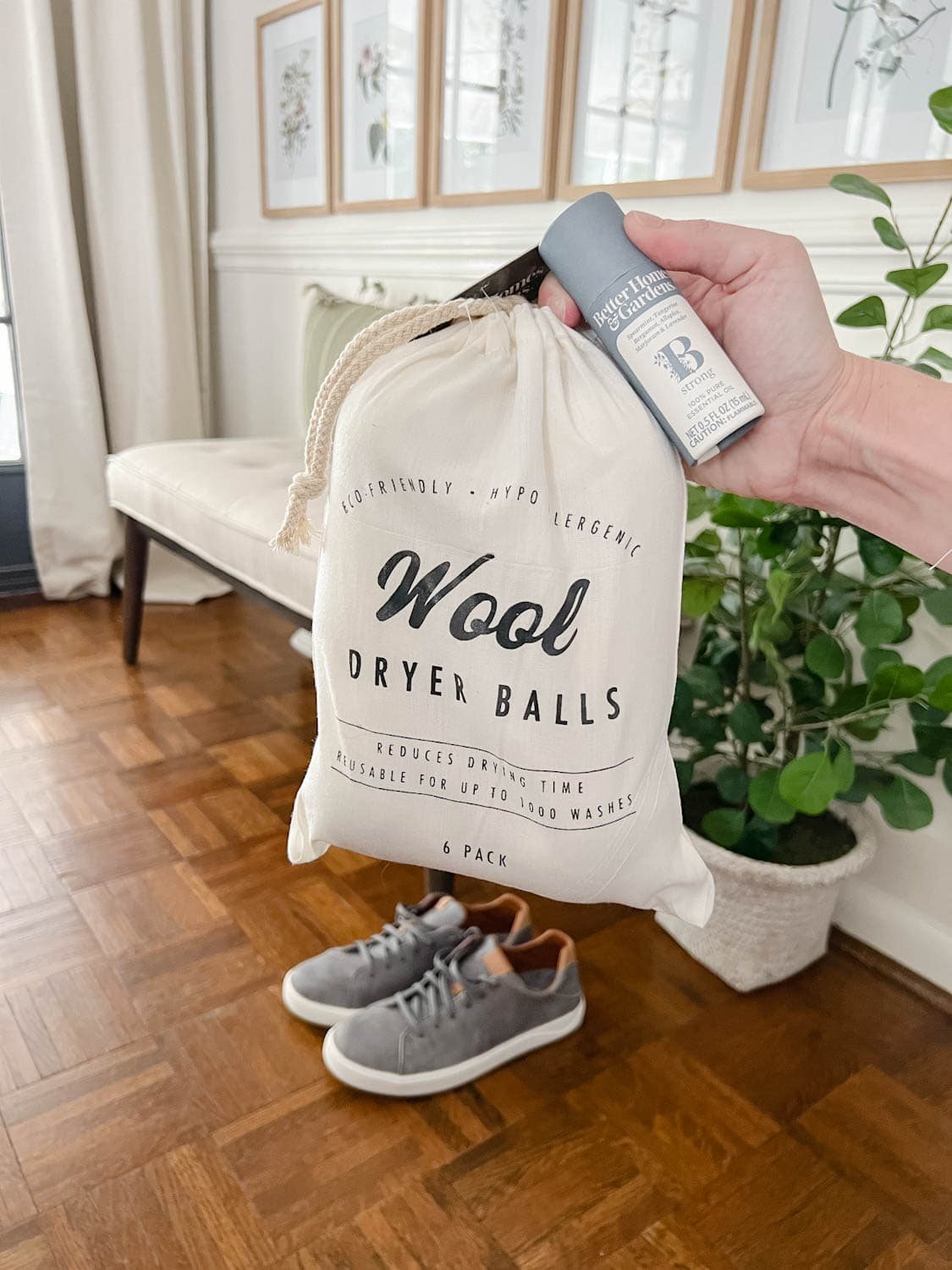 DIY shoe deodorizer with wool dryer balls and essential oils