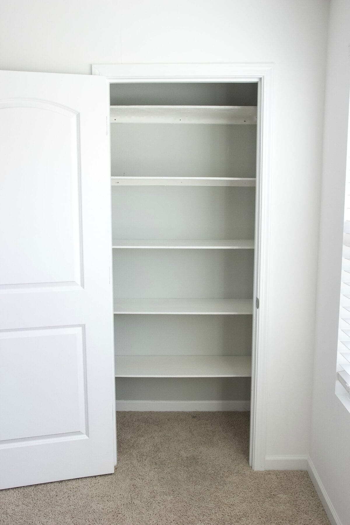 How to Organize a Craft Closet Like a Rockstar | unigumushane.com