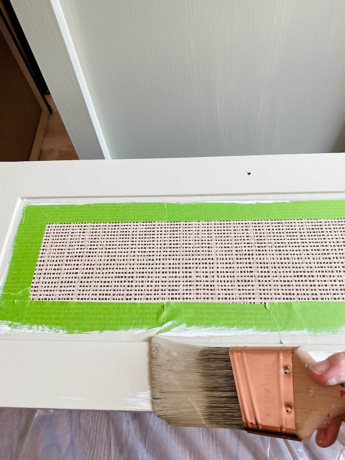 how to paint laminate furniture with acrylic paint