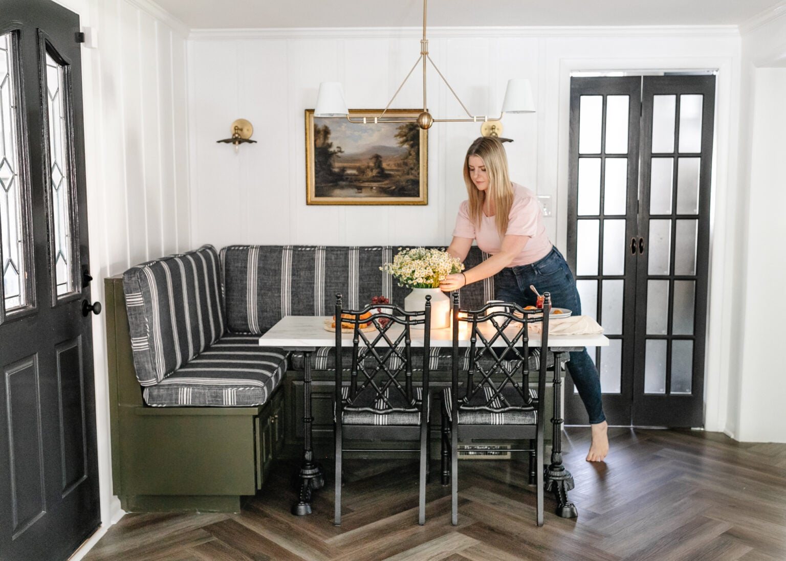 parisian breakfast nook