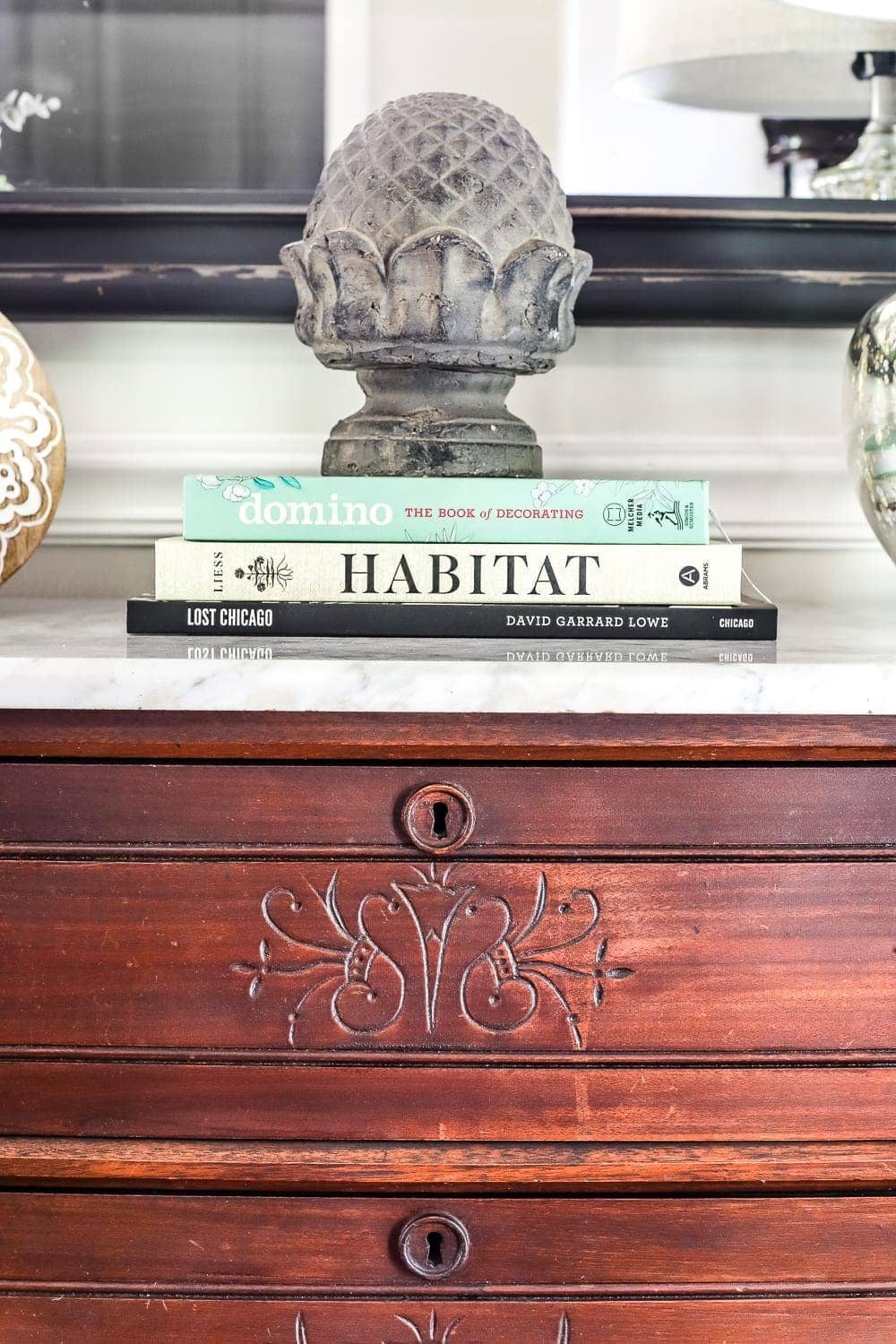How to Remove Stains from Marble + Foyer Chest Makeover | unigumushane.com - A quick and simple tutorial for removing stains from white marble using kitchen & first aid supplies, plus a Victorian chest makeover and foyer update.
