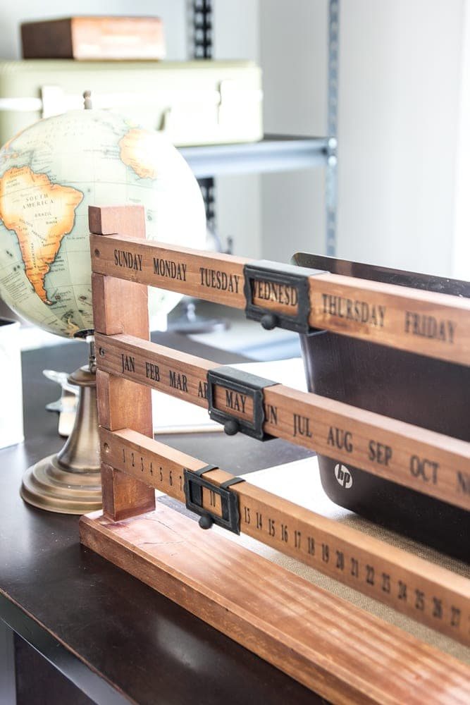 Industrial Military Office Reveal | unigumushane.com - An masculine office makeover using lots of DIYs and thrift finds. Awesome space for a veteran!