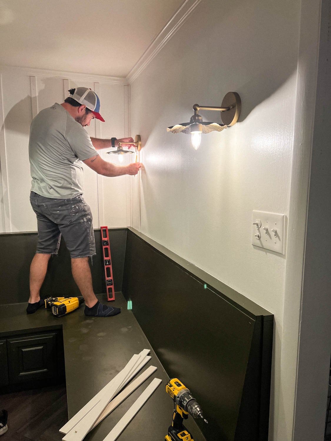 installing lattice strips for wall molding by dry fitting