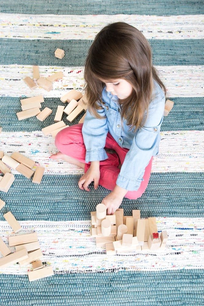 Eclectic Farmhouse Playroom Makeover | unigumushane.com - A boring and cluttered playroom gets a modern eclectic farmhouse makeover on a budget with DIY projects, smart storage solutions, and inexpensive finds. popular pin