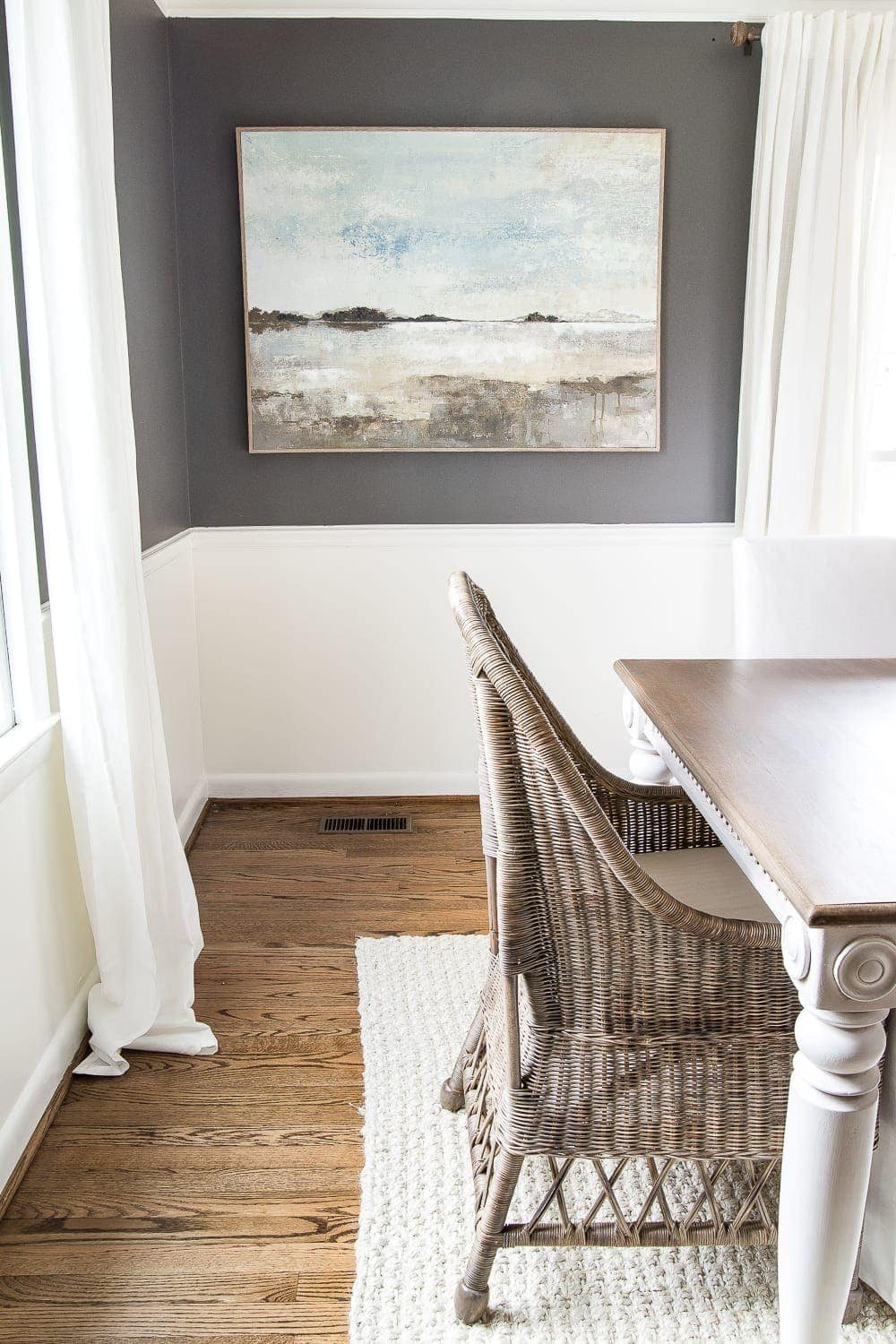 A couple of tricks for hanging the perfect mirror gallery wall plus ideas for a traditional meets modern eclectic dining room. #diningroom #gallerywall #walldecor #mirrors