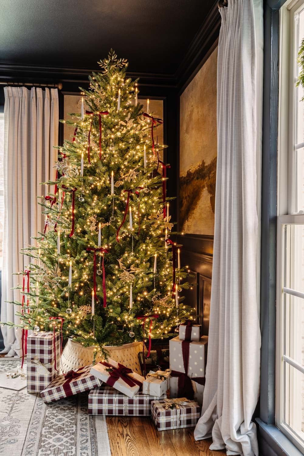 modern traditional colonial christmas home tour dining room
