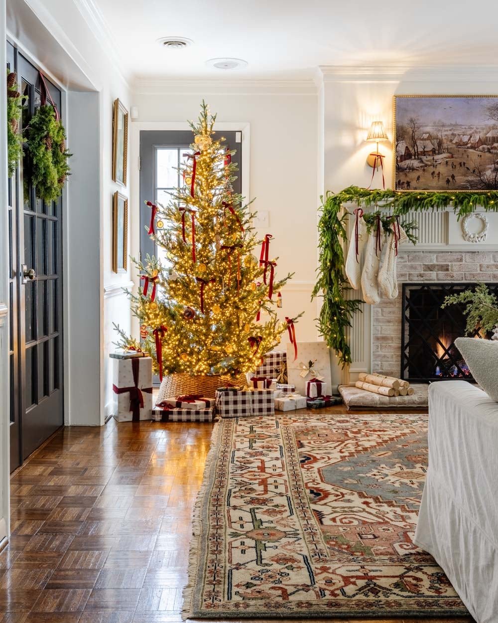 modern traditional colonial christmas home tour dining room