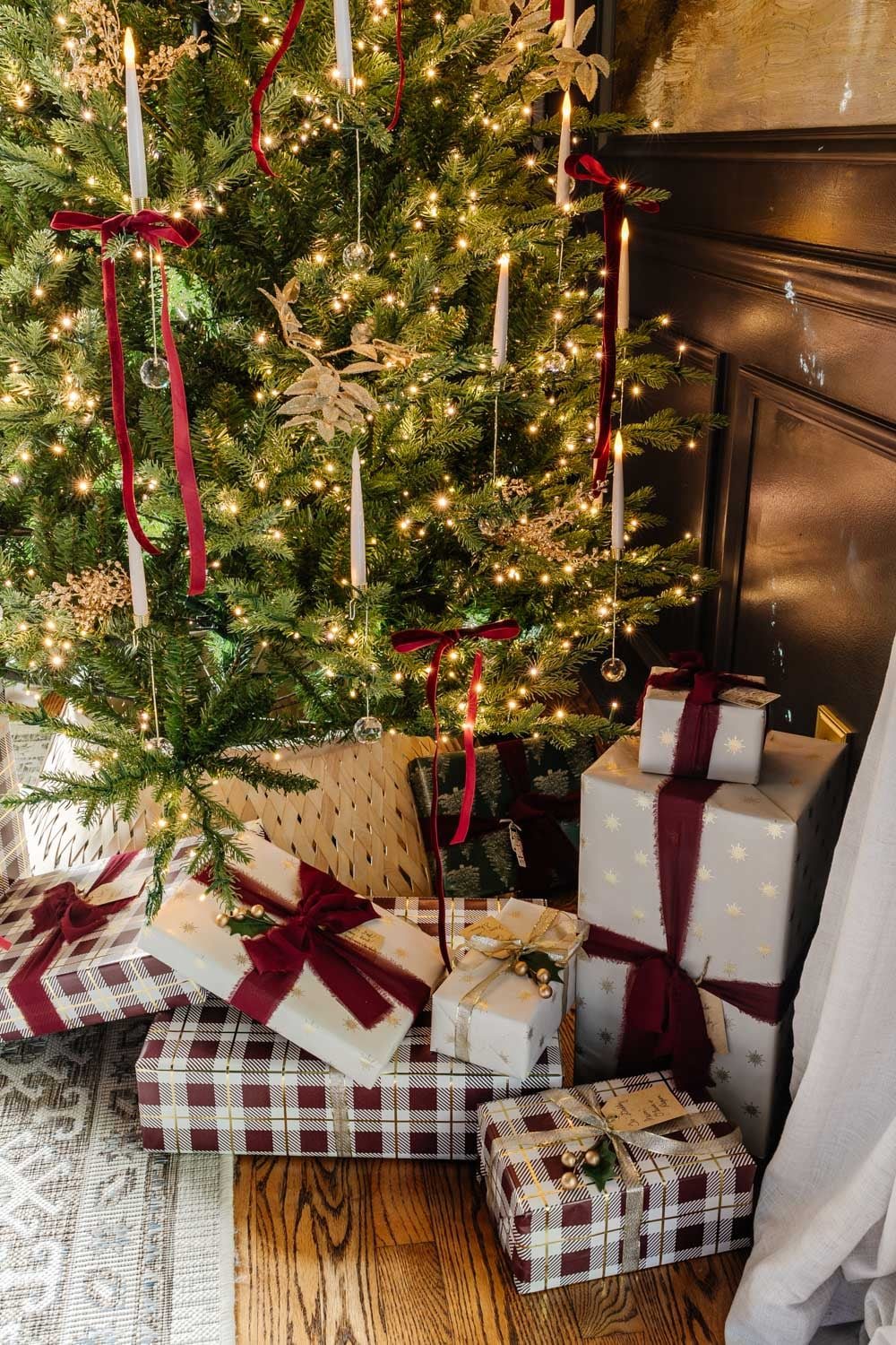 modern traditional colonial christmas home tour dining room