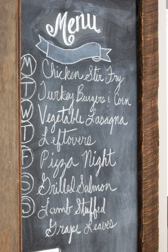 Modern Farmhouse Kitchen Makeover Reveal | unigumushane.com - So many budget-friendly DIY projects packed into one kitchen!