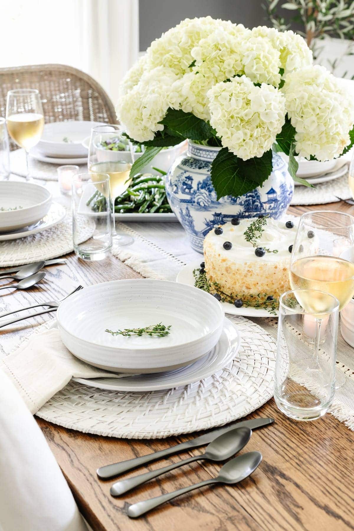 modern traditional table decor with Chinoiserie vase