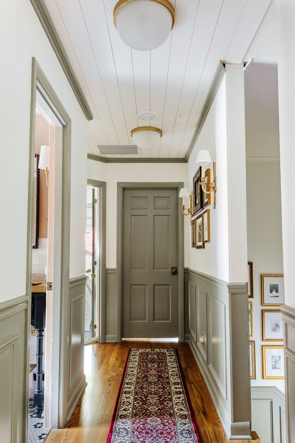 narrow hallway decorating ideas