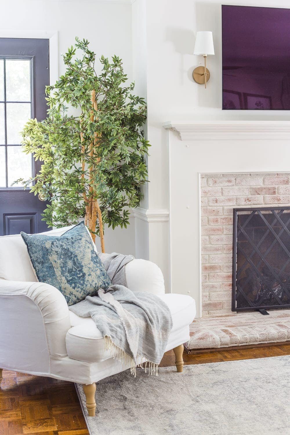 Neutral Fall Faux Greenery | Why ditching traditional fall colors is a better decorating decision to stretch your dollars + the best neutral fall greenery and decor on sale.