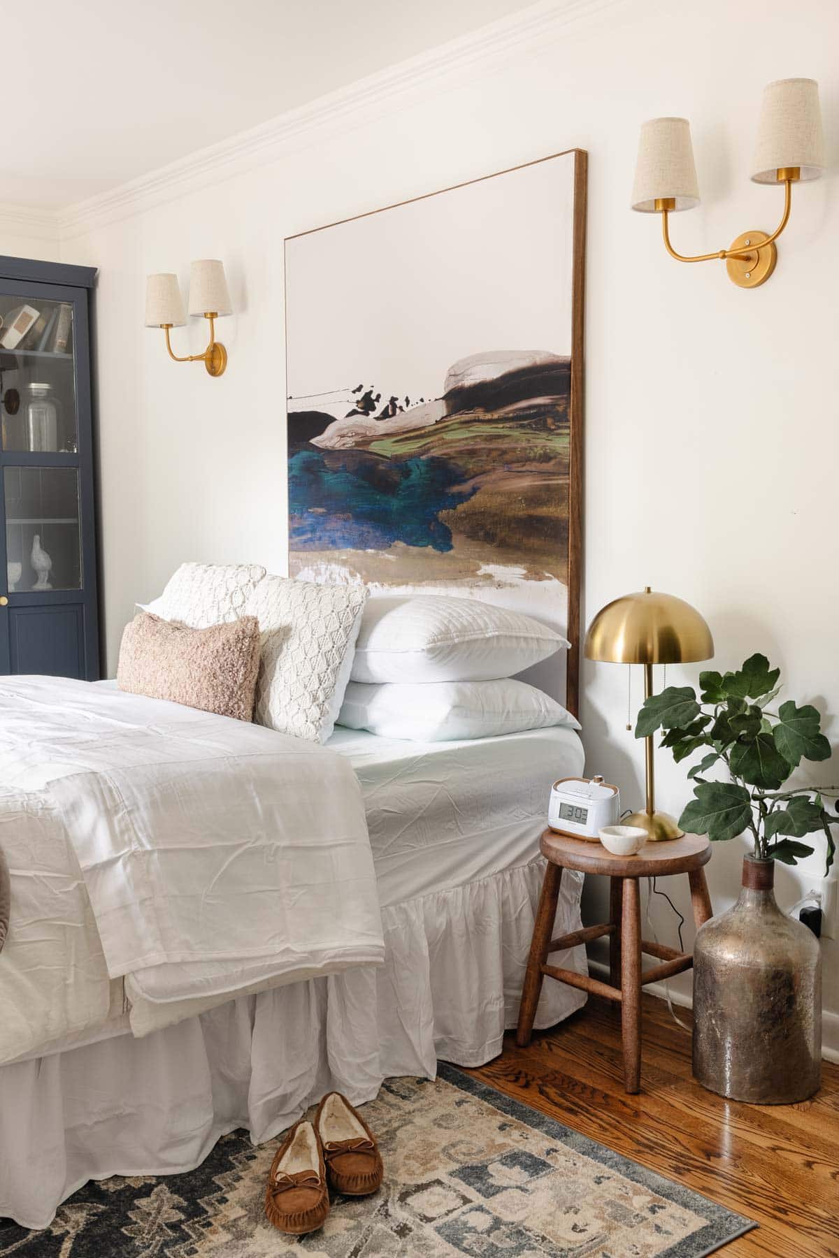 how to turn an office into a guest room