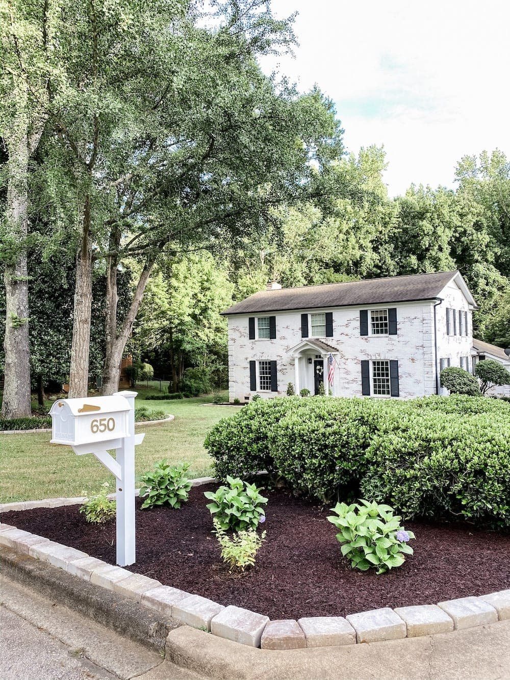 DIY Front Flower Bed Makeover