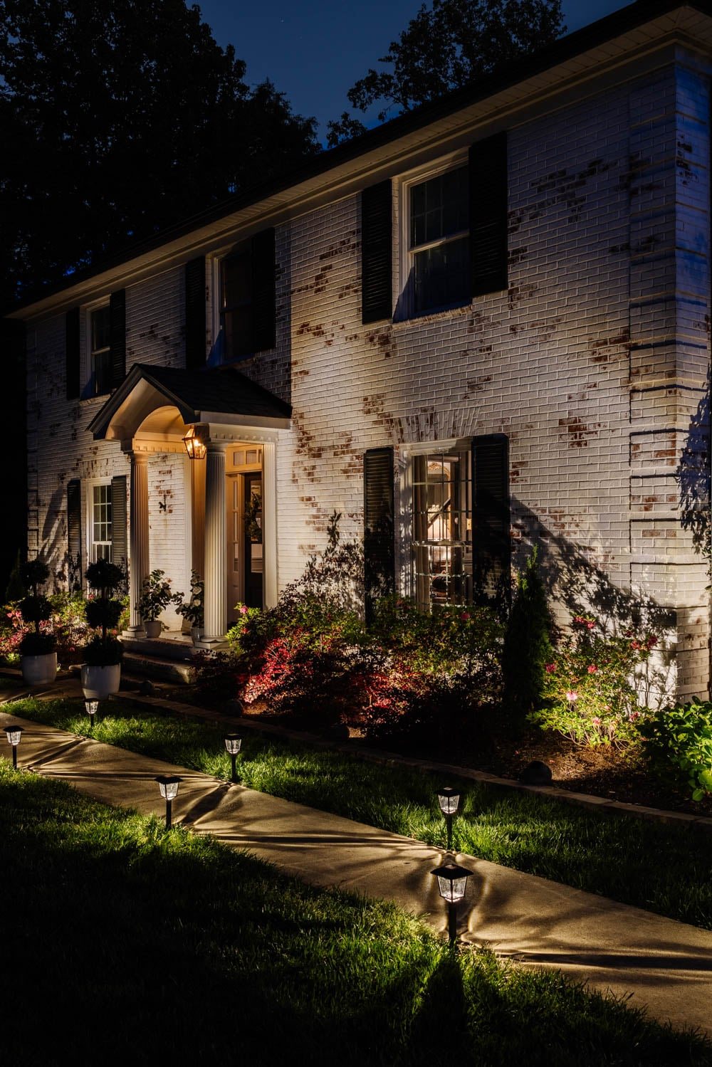 solar walkway lights