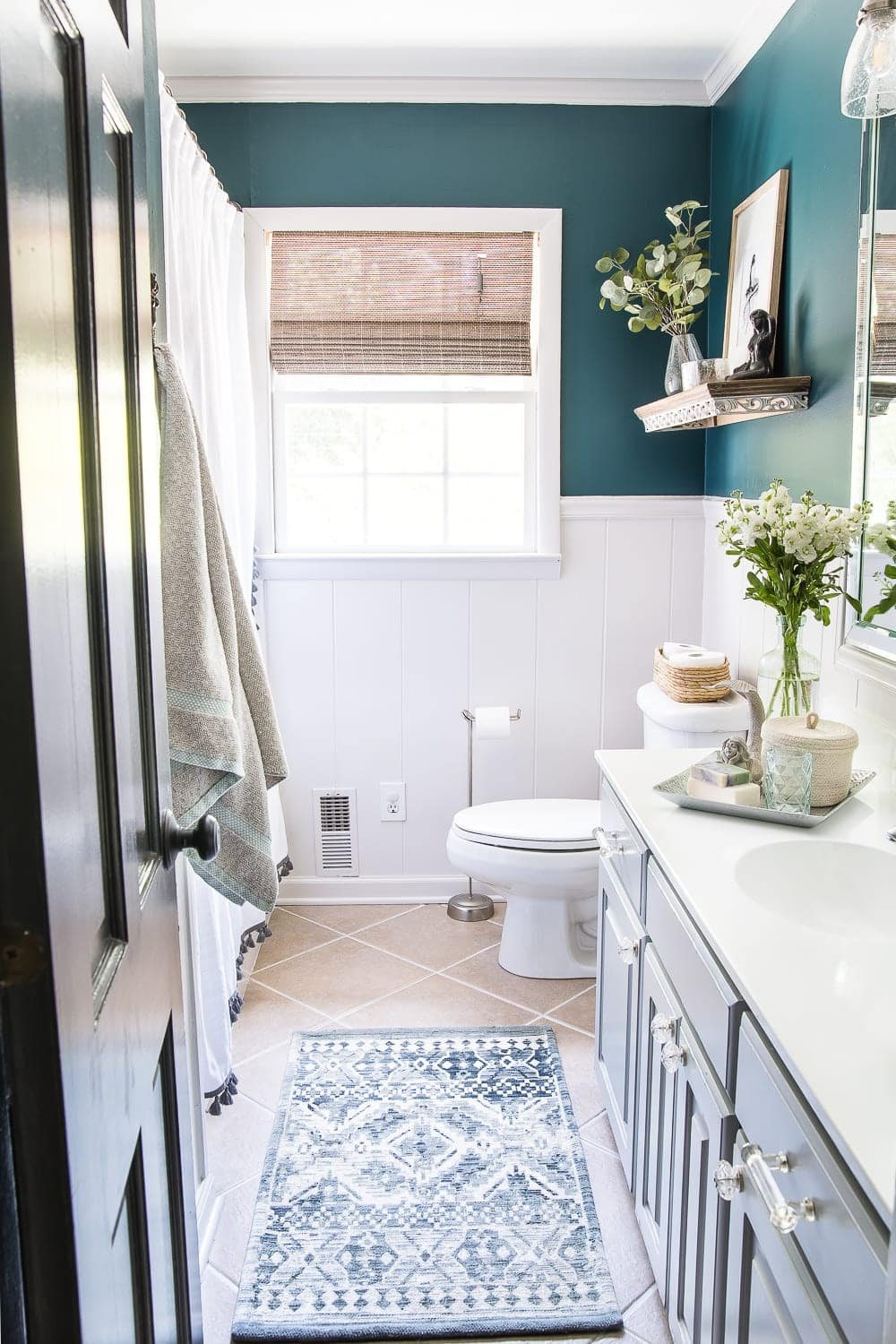 How to paint a sink, countertop, tub, and shower for $100 and how to make it last using Rustoleum Tub & Tile Refinishing Kit #bathroom #bathroommakeover #diyproject #homeimprovement #paintedsink #paintedcountertop #paintedtub #paintedshower