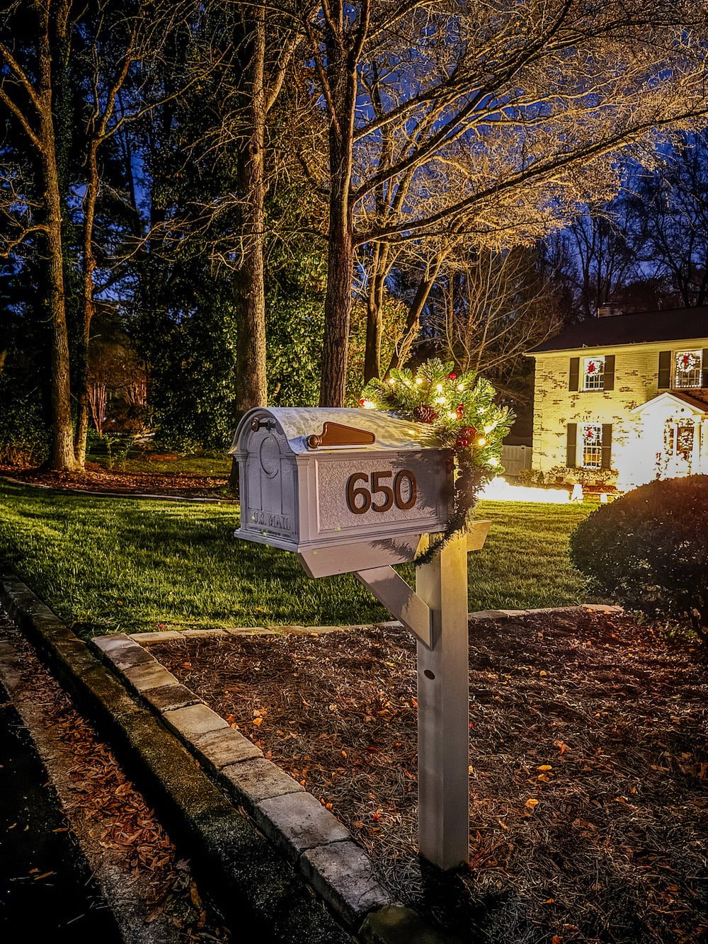 mailbox Christmas decor swag