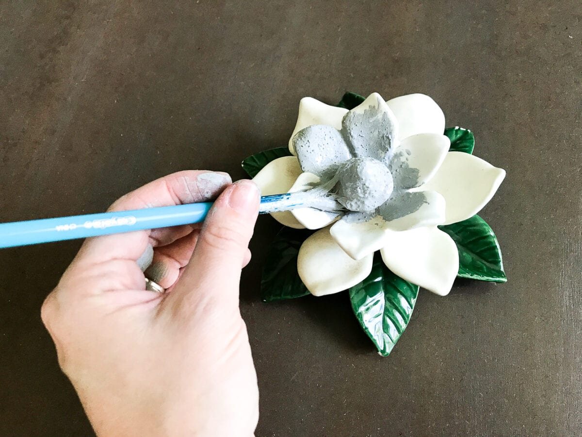 A quick and simple tutorial for how to make anything look like concrete with craft paint. #crafting #painting #thriftydecor