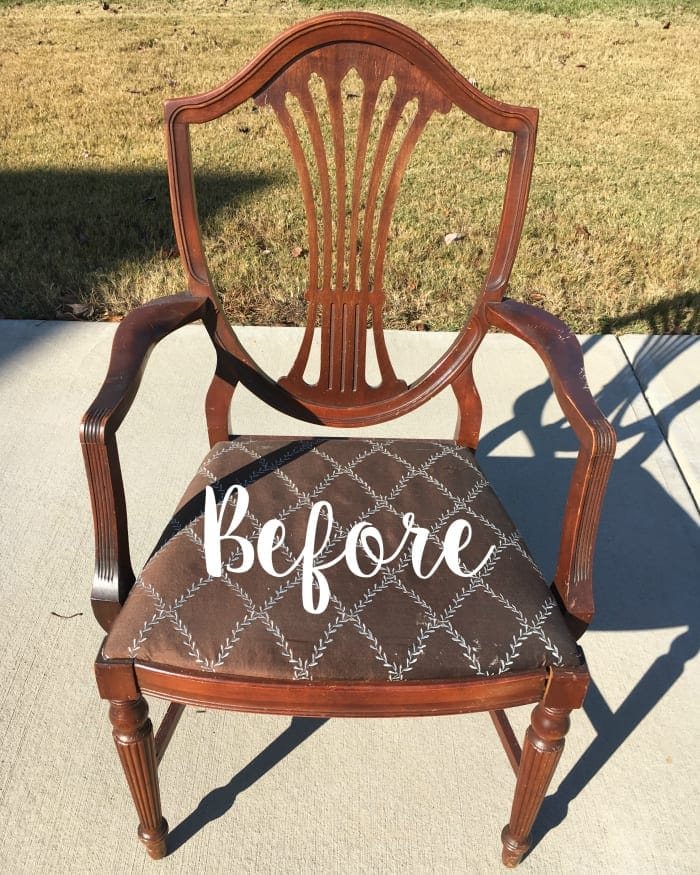 French Style Painted Master Bedroom Chair | unigumushane.com - A yard sale Duncan Phyfe chair gets a Magnolia Home style French inspired makeover using Fusion Mineral Paint in creamy white Raw Silk.
