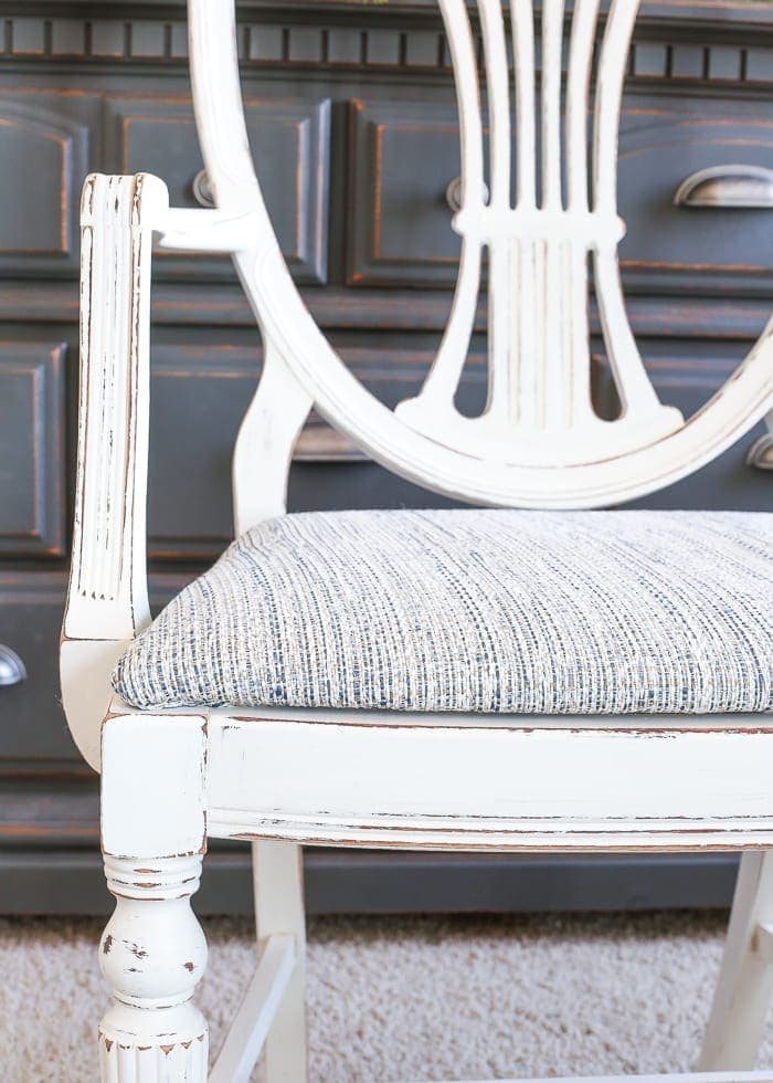 French Style Painted Master Bedroom Chair | unigumushane.com - A yard sale Duncan Phyfe chair gets a Magnolia Home style French inspired makeover using Fusion Mineral Paint in creamy white Raw Silk.
