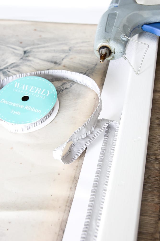 Repurposed Mirror Picture Frames | unigumushane.com - How to repurpose mirrors into picture frames along with an honest first-timer's review of Joanna Gaines' Magnolia Home Paint.